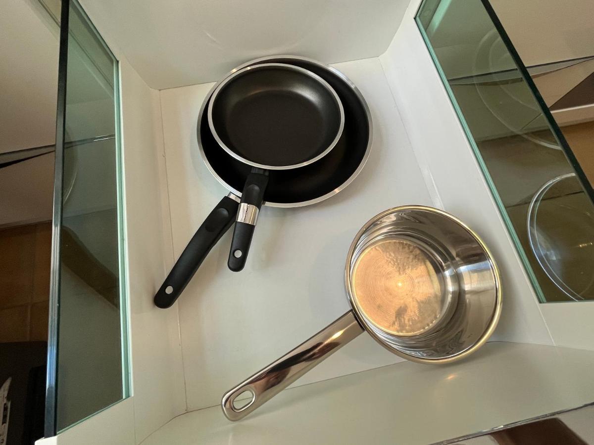Stylish Apt Near Urania 1Br Apartment Wina Bagian luar foto