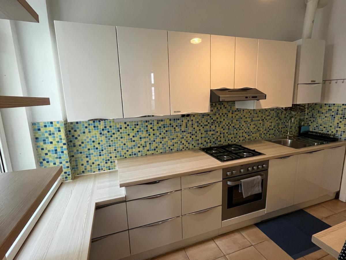 Stylish Apt Near Urania 1Br Apartment Wina Bagian luar foto